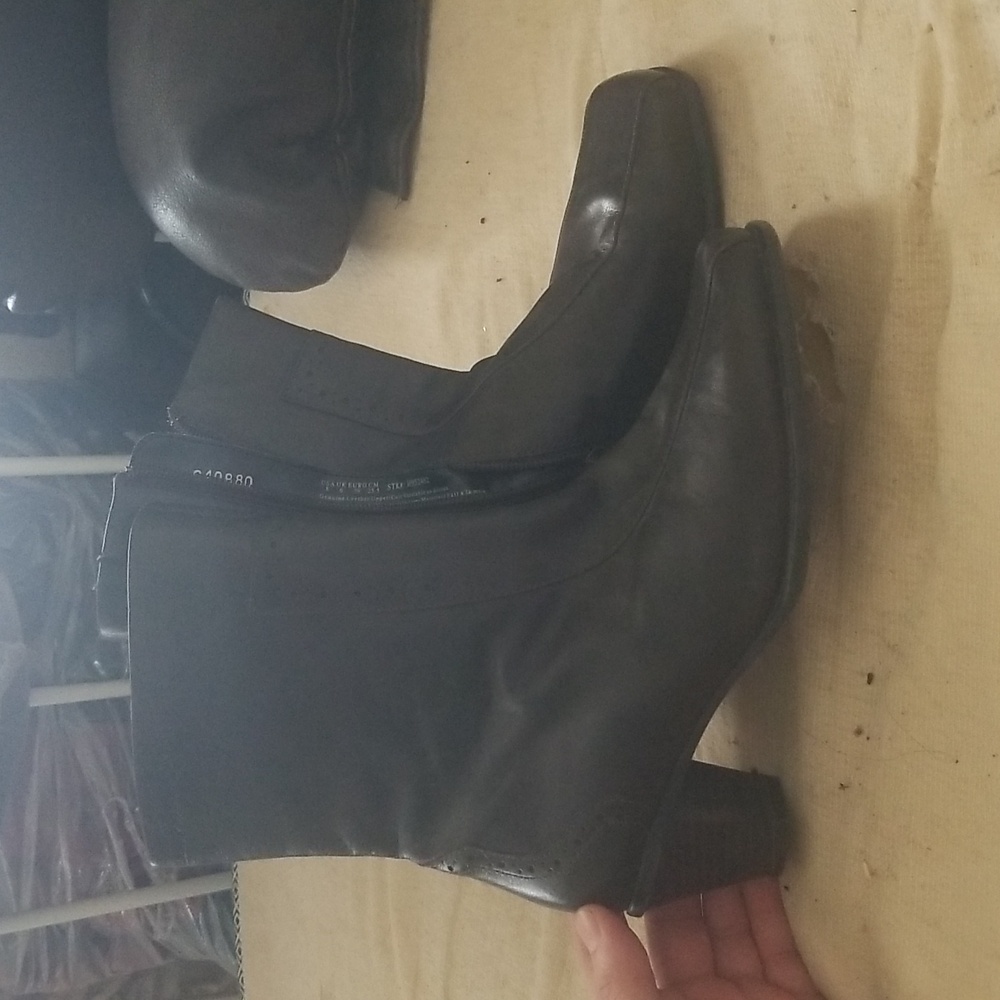 Hush Puppies Black Genuine 100% Leather Zip Heeled Boots Sz 8 Genuine Leather